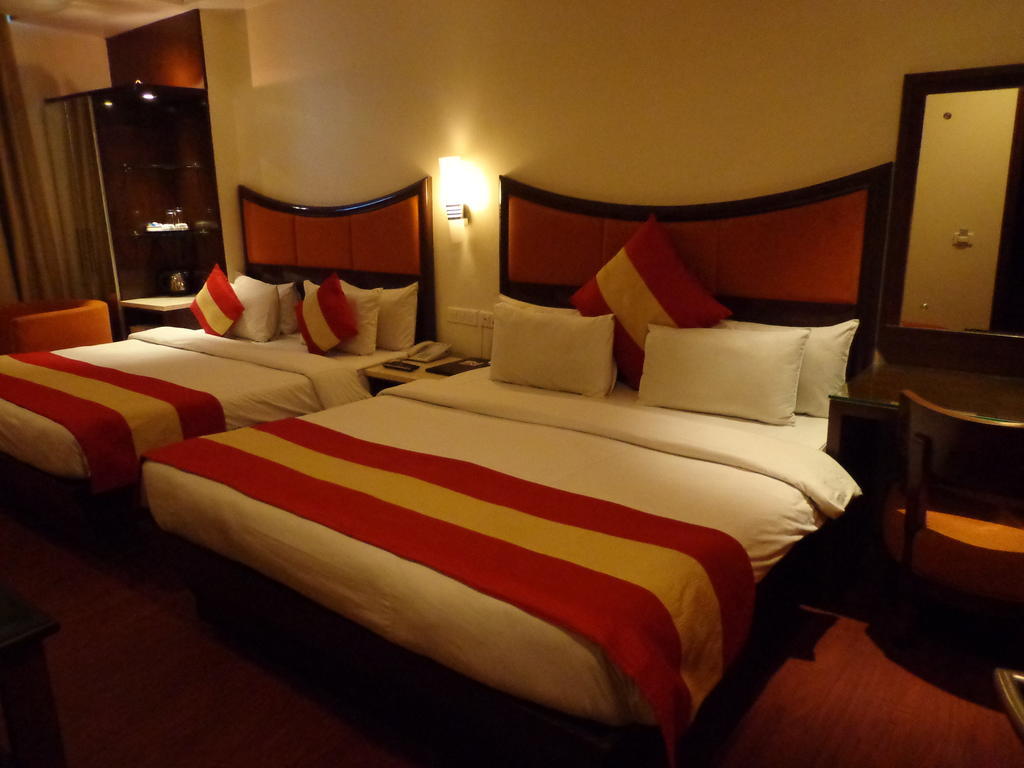 Hotel Aura - New Delhi Railway Station Exterior photo